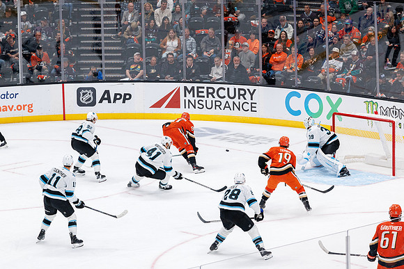 101624_ANAHEIM_DUCKS_0421