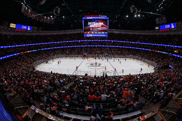101624_ANAHEIM_DUCKS_1080