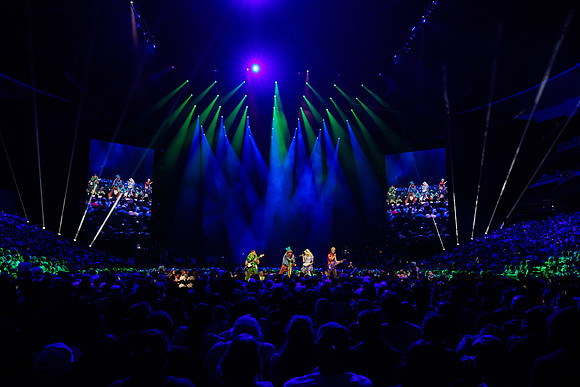 081024_HONDA_CENTER_0066