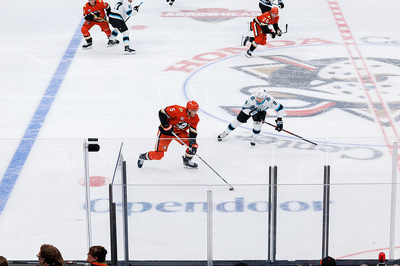 101624_ANAHEIM_DUCKS_0434
