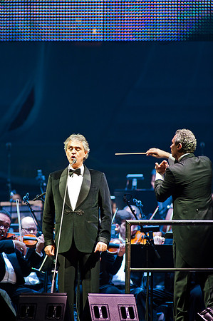 121111_Honda_Center_040