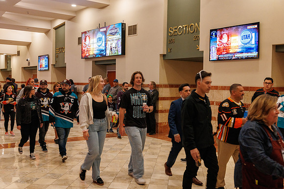 101624_ANAHEIM_DUCKS_0216