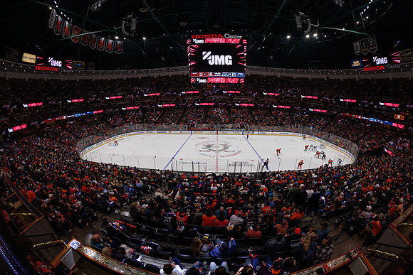 101624_ANAHEIM_DUCKS_0907