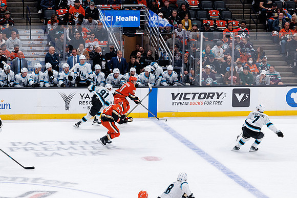 101624_ANAHEIM_DUCKS_0464