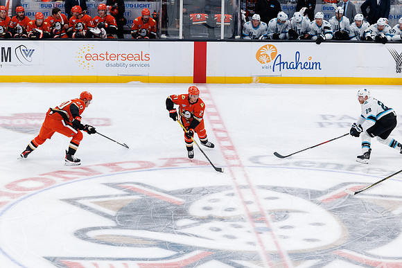 101624_ANAHEIM_DUCKS_0398