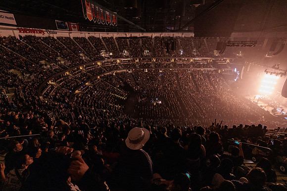 060124_HONDA_CENTER_0827