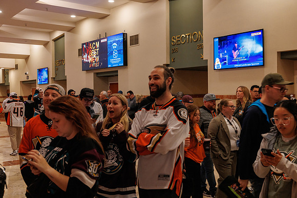 101624_ANAHEIM_DUCKS_0151