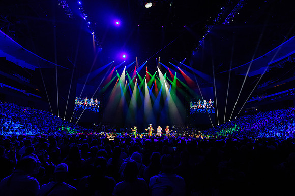 081024_HONDA_CENTER_0080