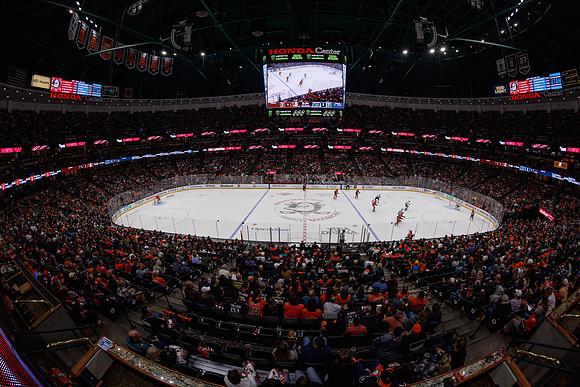 101624_ANAHEIM_DUCKS_1000