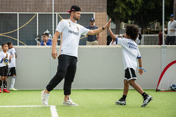 092224_AMERICAN_EXPRESS_SR_0268