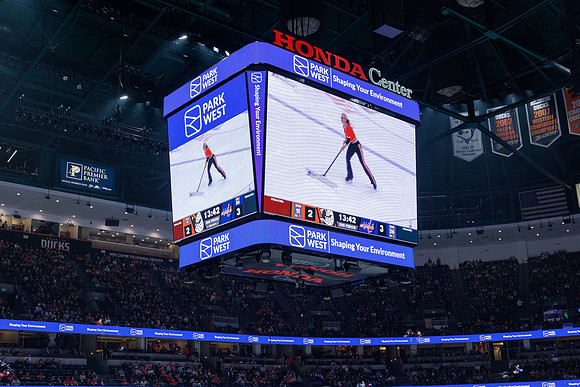 031125_ANAHEIM_DUCKS_1243