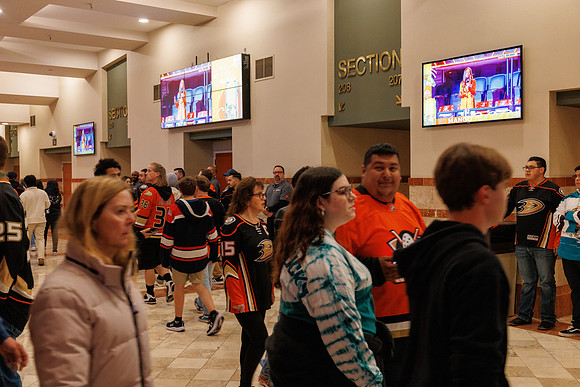 101624_ANAHEIM_DUCKS_0198