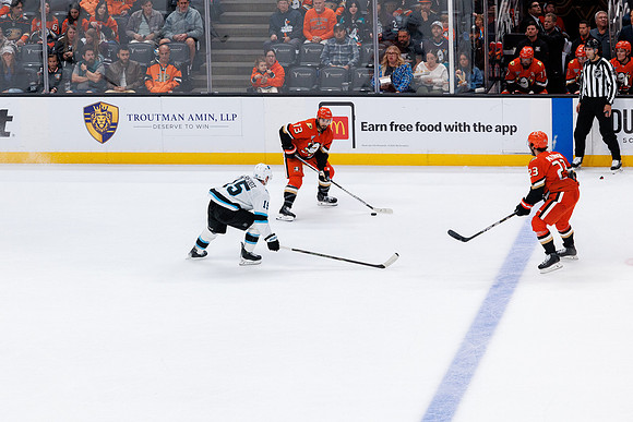 101624_ANAHEIM_DUCKS_0641