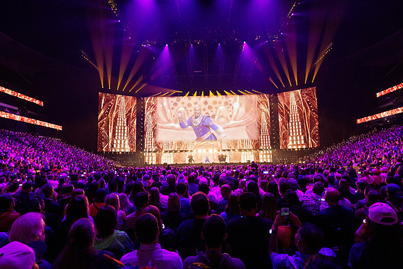 080924_HONDA_CENTER_0312