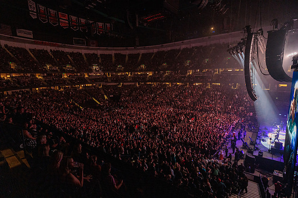 060124_HONDA_CENTER_0734