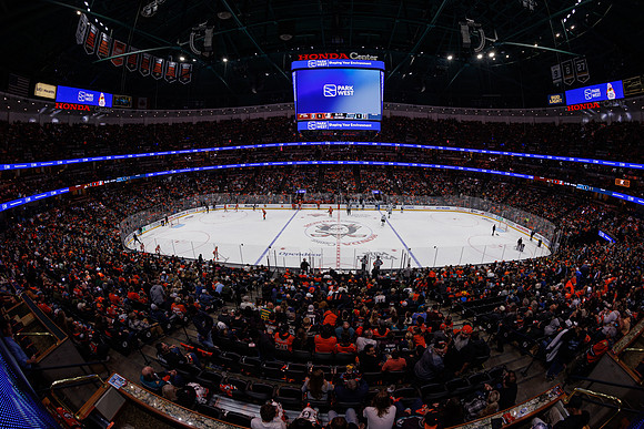 101624_ANAHEIM_DUCKS_0941
