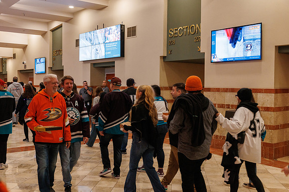 101624_ANAHEIM_DUCKS_0301