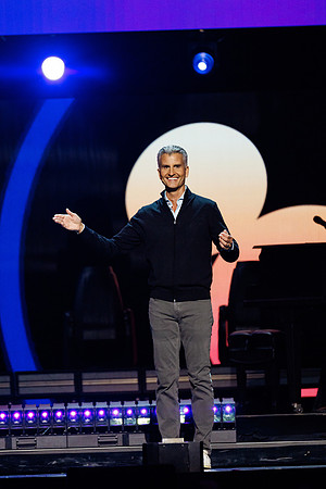 081024_HONDA_CENTER_0103