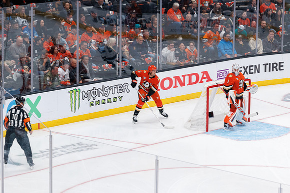101624_ANAHEIM_DUCKS_0350