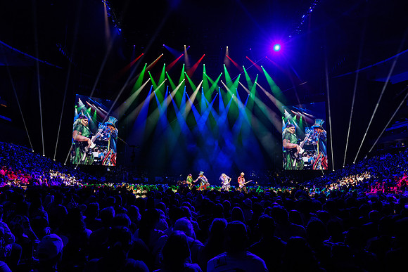 081024_HONDA_CENTER_0072