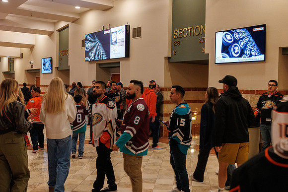 101624_ANAHEIM_DUCKS_0224