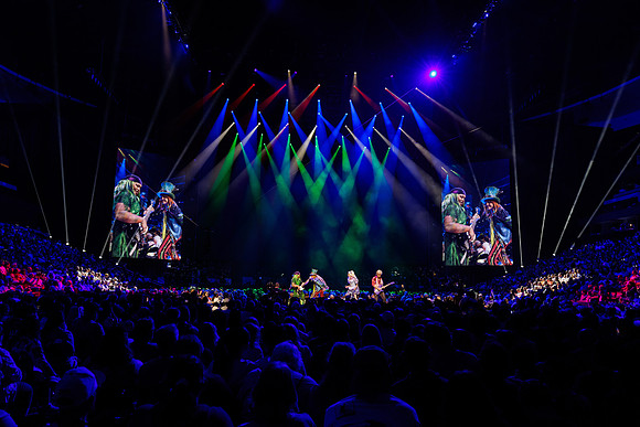 081024_HONDA_CENTER_0073