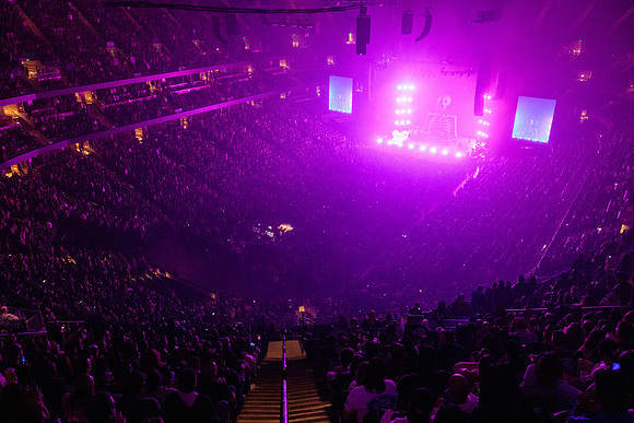 060124_HONDA_CENTER_0716
