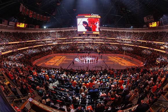 101624_ANAHEIM_DUCKS_0863