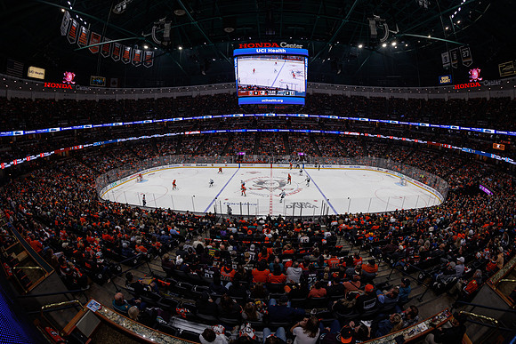 101624_ANAHEIM_DUCKS_0882