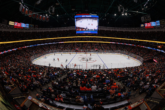 101624_ANAHEIM_DUCKS_1092