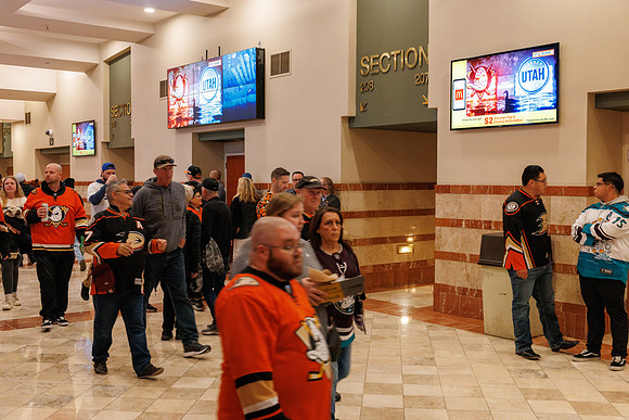 101624_ANAHEIM_DUCKS_0186