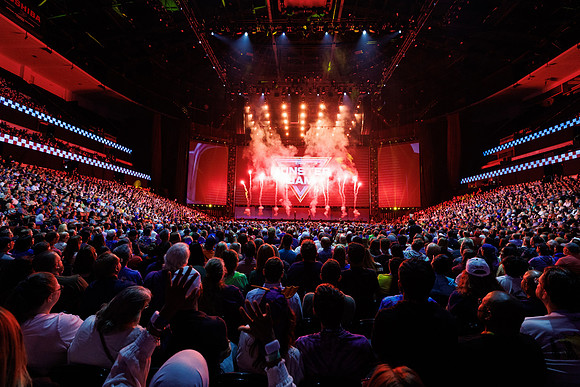 080924_HONDA_CENTER_0141