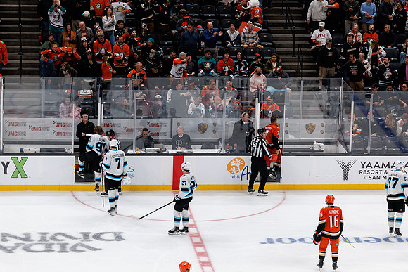 101624_ANAHEIM_DUCKS_0738