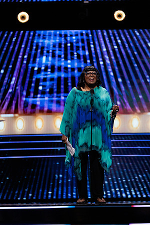 081124_HONDA_CENTER_0166