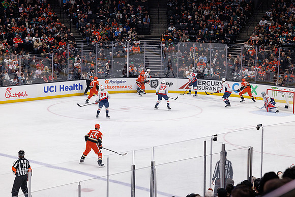 031125_ANAHEIM_DUCKS_1027