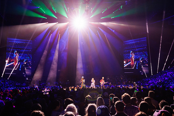 081024_HONDA_CENTER_0060