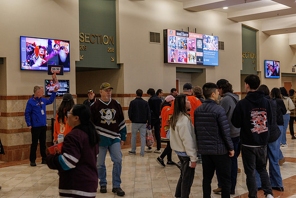 031125_ANAHEIM_DUCKS_0861