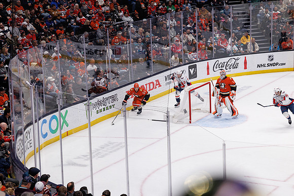 031125_ANAHEIM_DUCKS_1043