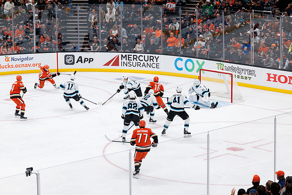 101624_ANAHEIM_DUCKS_0381
