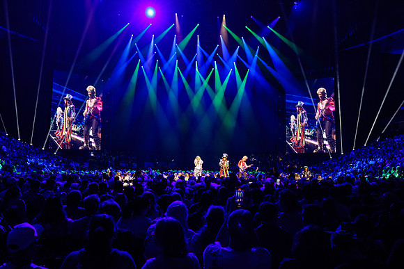 081024_HONDA_CENTER_0053