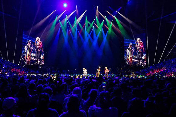 081024_HONDA_CENTER_0051