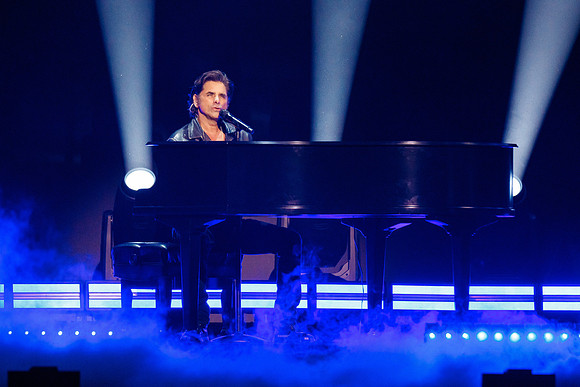 081024_HONDA_CENTER_0115