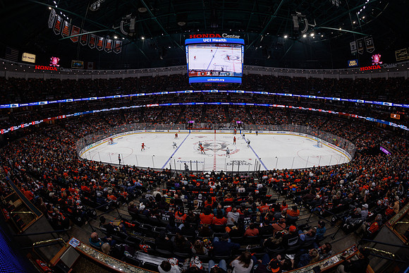 101624_ANAHEIM_DUCKS_0881
