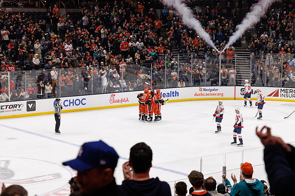 031125_ANAHEIM_DUCKS_1012