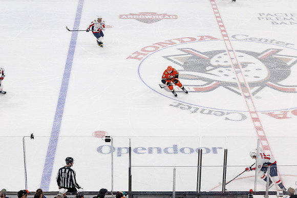 031125_ANAHEIM_DUCKS_1571