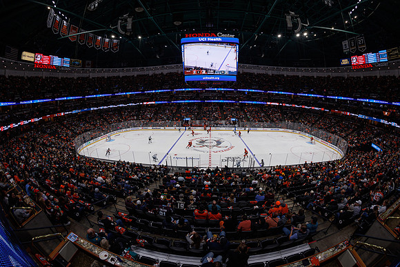 101624_ANAHEIM_DUCKS_1055