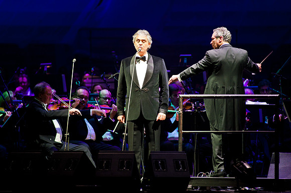121111_Honda_Center_025
