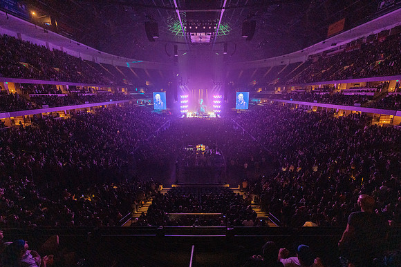 060124_HONDA_CENTER_0757