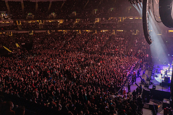 060124_HONDA_CENTER_0747