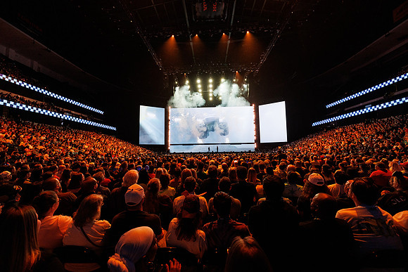 080924_HONDA_CENTER_0134